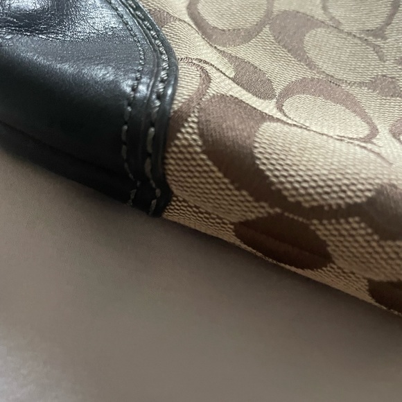 Authentic Vintage Coach bag barely used excellent condition - Picture 4 of 6